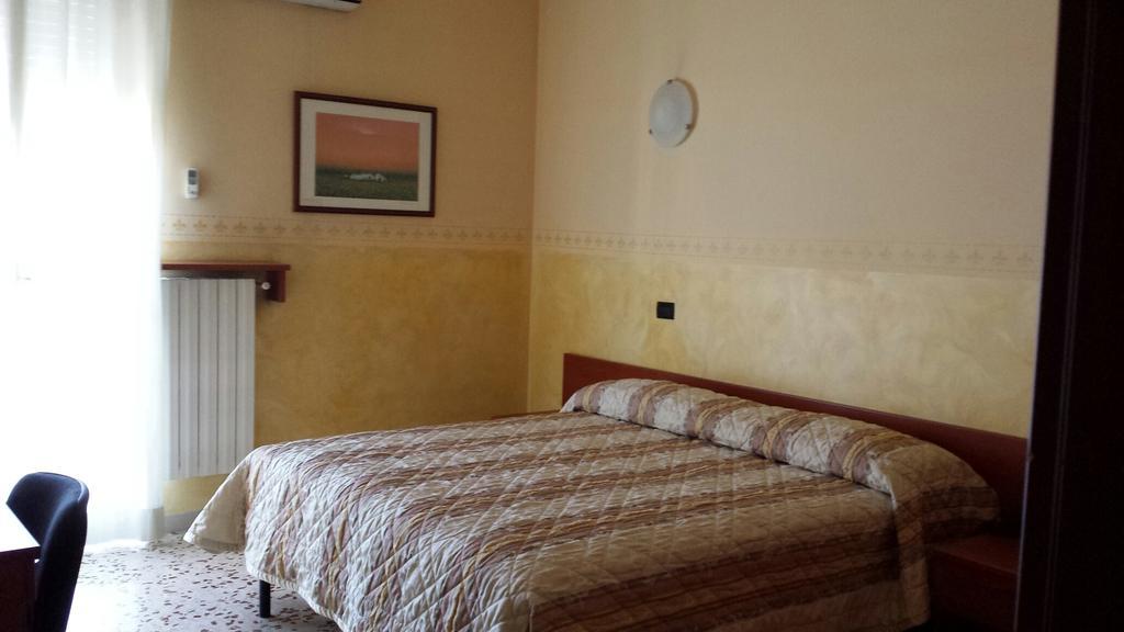 Hotel Frejus Collegno Dış mekan fotoğraf