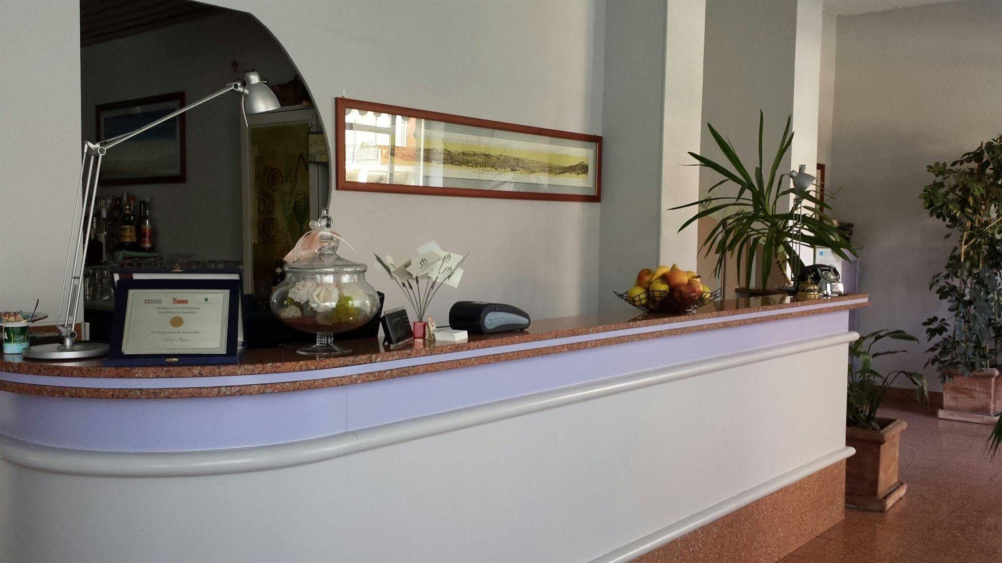 Hotel Frejus Collegno Dış mekan fotoğraf